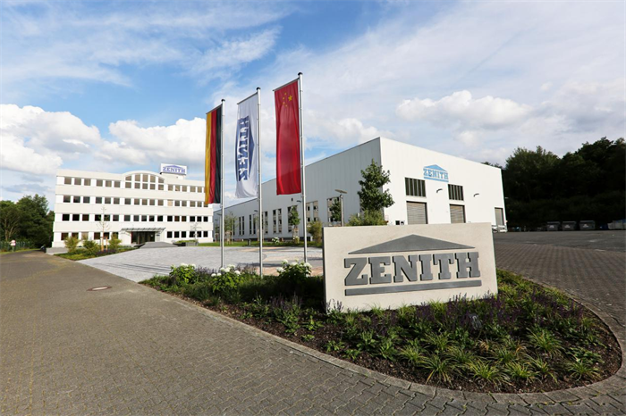 Quangong యొక్క జర్మన్ అనుబంధ సంస్థ Zenite, హస్తకళ మరియు విధేయతకు నివాళి అర్పిస్తూ, దీర్ఘకాలం సేవలందిస్తున్న ఉద్యోగులను మెచ్చుకుంది